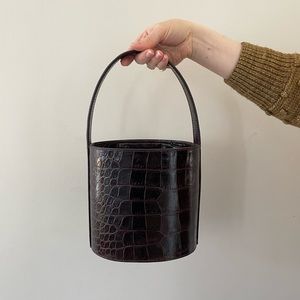 STAUD bucket bag, chocolate brown crocodile-effect leather